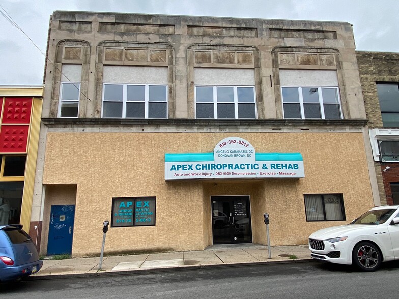 32-36 Garrett Rd, Upper Darby, PA for lease - Building Photo - Image 1 of 8