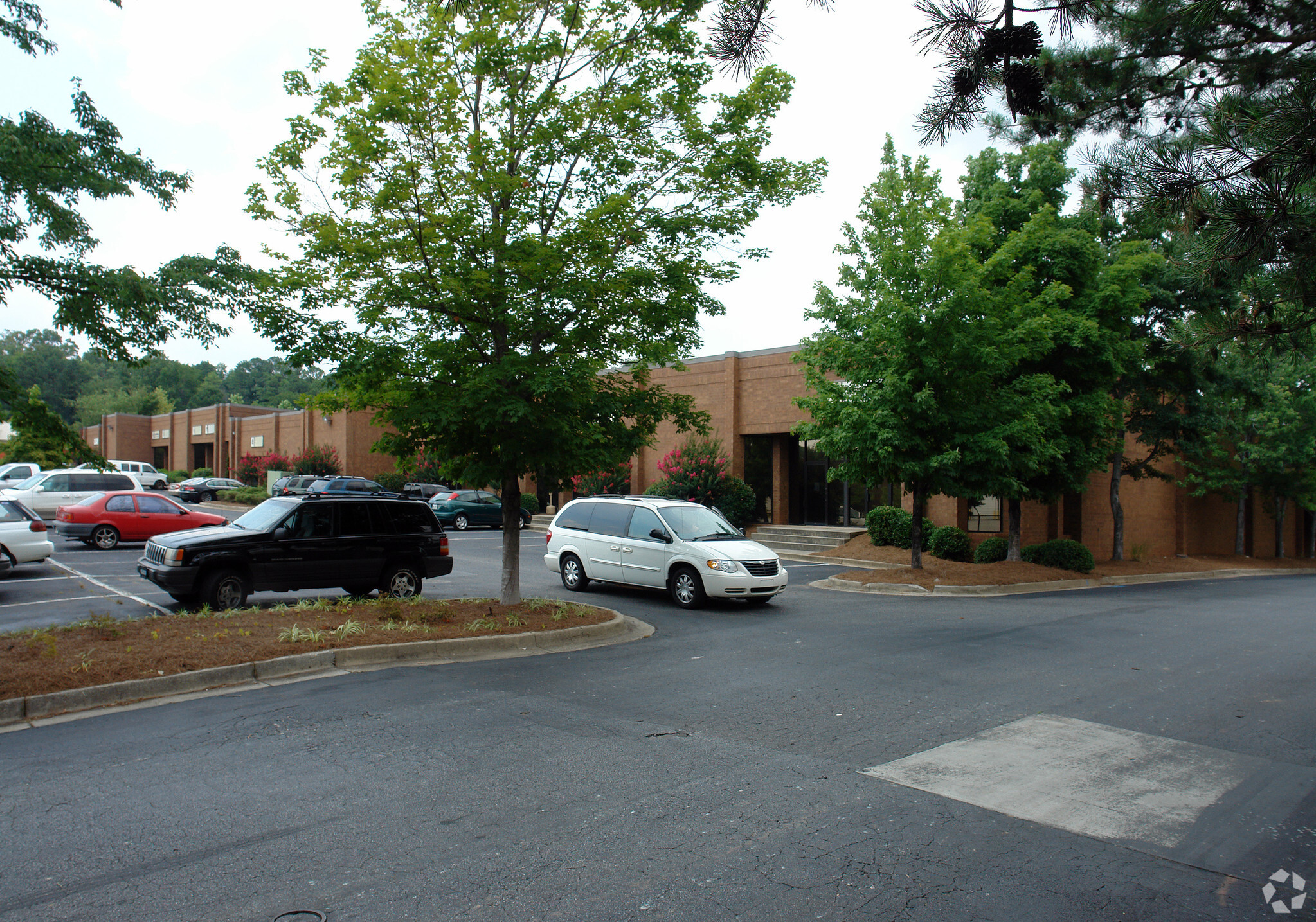 3069 McCall Dr, Doraville, GA for lease Primary Photo- Image 1 of 5