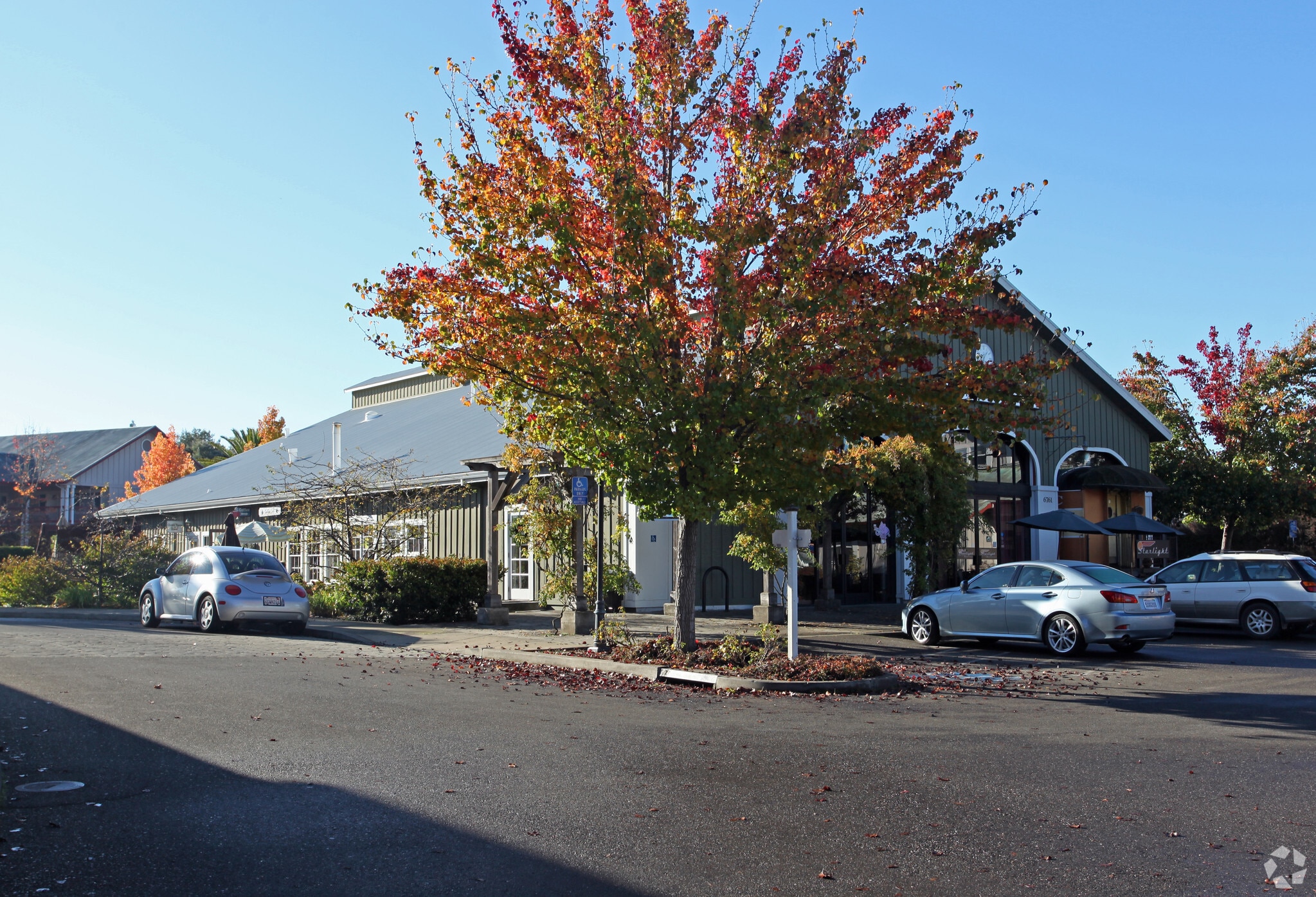 6761 Sebastopol Ave, Sebastopol, CA 95472