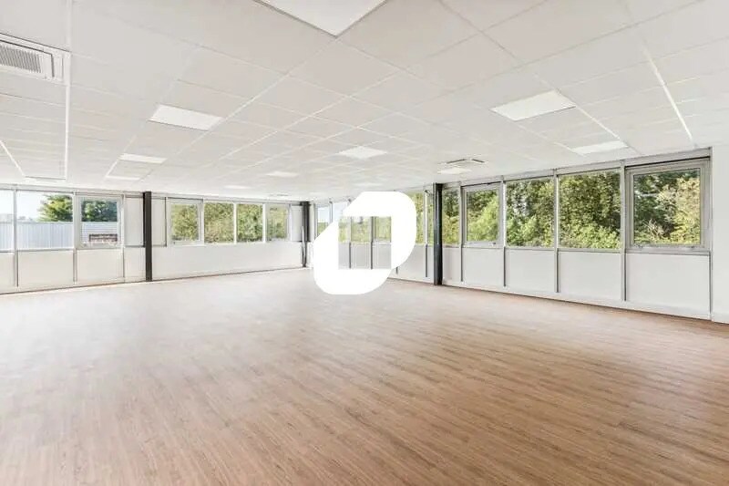 Flex in Massy for lease - Interior Photo - Image 3 of 15