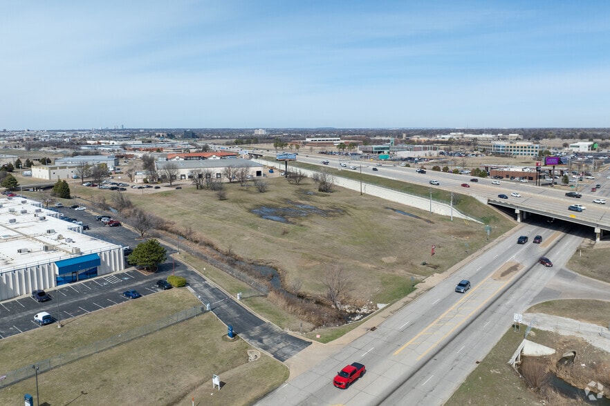 5300 S 129th East Ave, Tulsa, OK for lease - Building Photo - Image 3 of 5