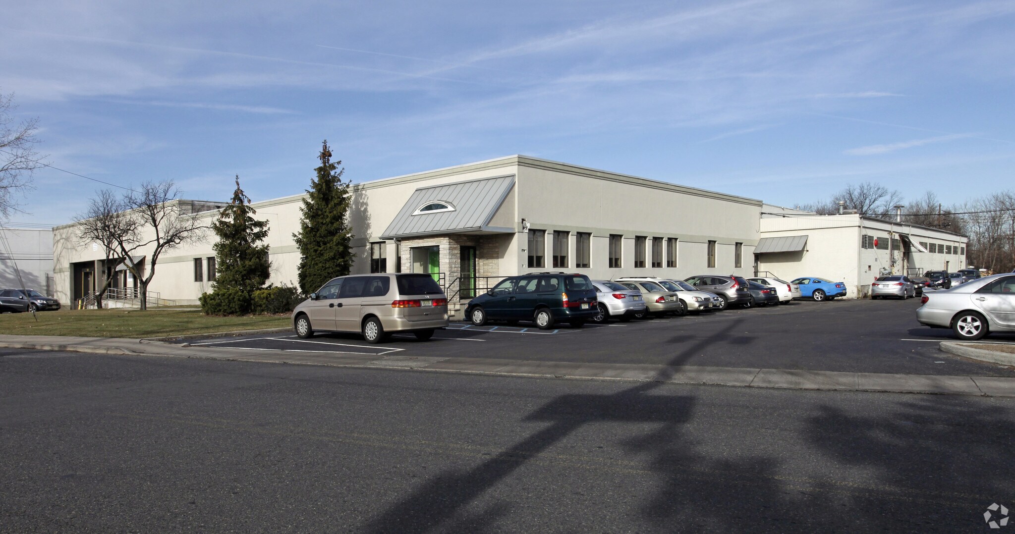 131 W Commercial Ave, Moonachie, NJ 07074