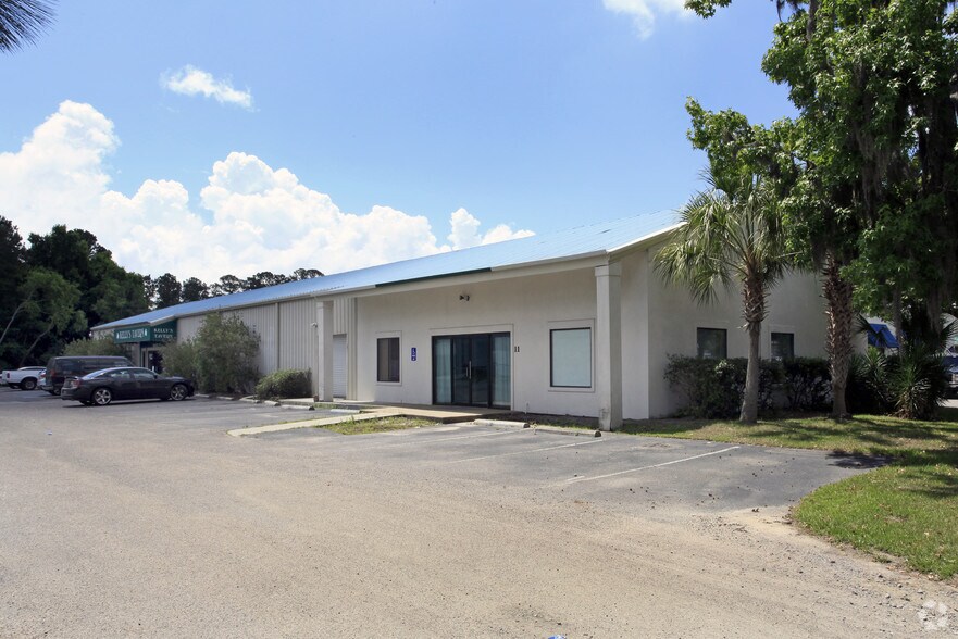 11 Buckingham Plantation Dr, Hilton Head Island, SC for sale - Primary Photo - Image 1 of 1