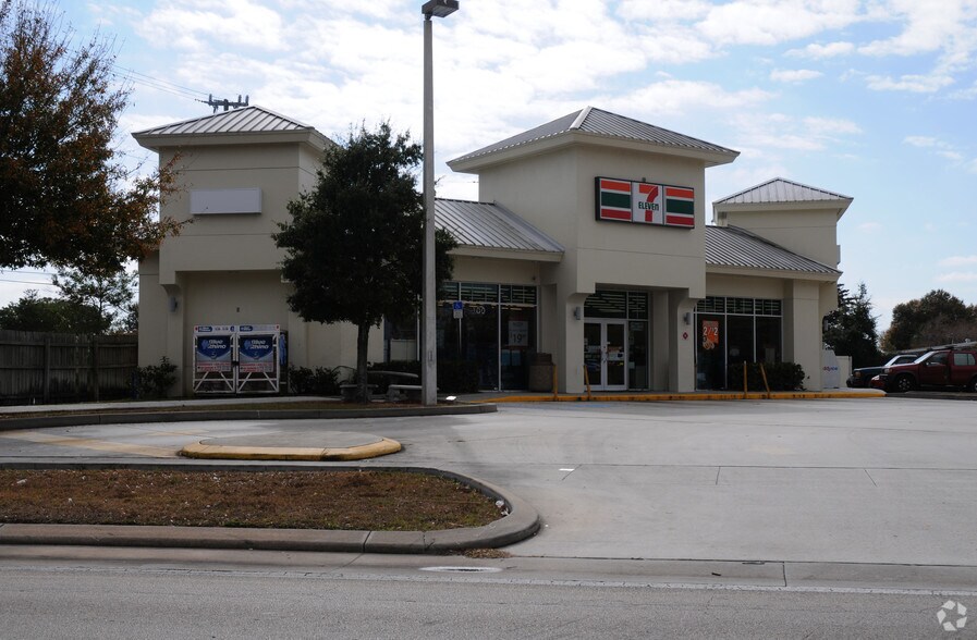 100 SE Prima Vista Blvd, Port Saint Lucie, FL for sale - Primary Photo - Image 3 of 3