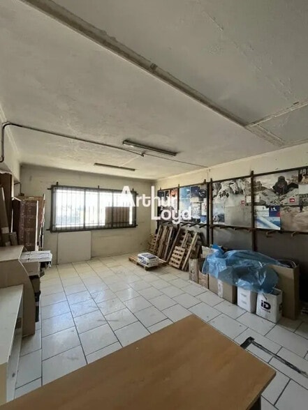 Retail in Antibes for sale - Interior Photo - Image 3 of 6