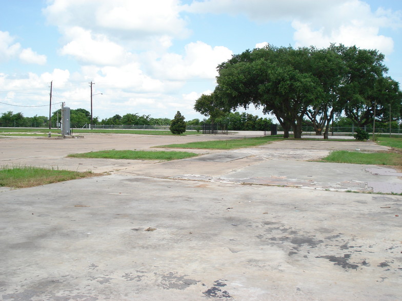 8823 Loop 540, Beasley, TX for lease - Other - Image 3 of 11