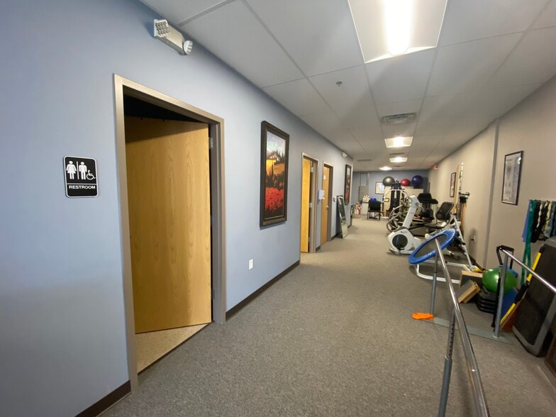 7200 Dan Hoey Rd, Dexter, MI for sale - Interior Photo - Image 3 of 7