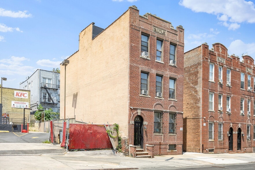 4326 58th St, Woodside, NY for sale - Building Photo - Image 2 of 10