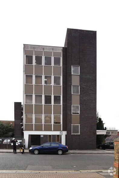 South Hill Ave, Harrow for lease - Building Photo - Image 3 of 3