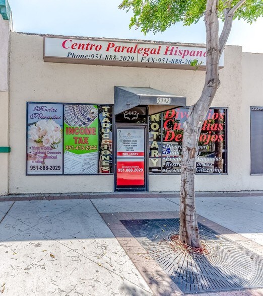 5442 Mission Blvd, Jurupa Valley, CA 92509