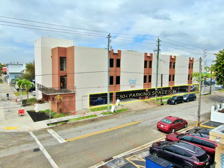 1901 SW 1st St, Miami, FL for lease - Building Photo - Image 1 of 6