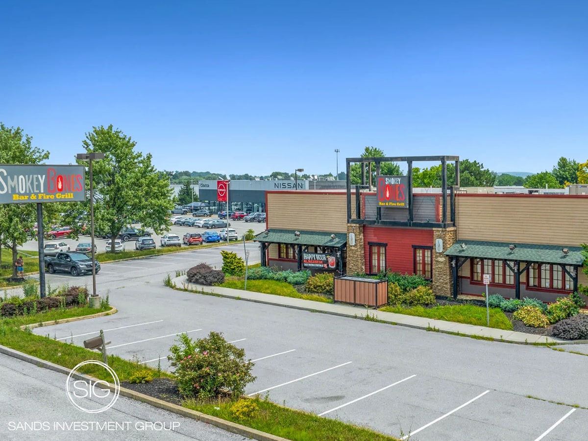 1301 Kenneth Rd, York, PA for sale Building Photo- Image 1 of 6