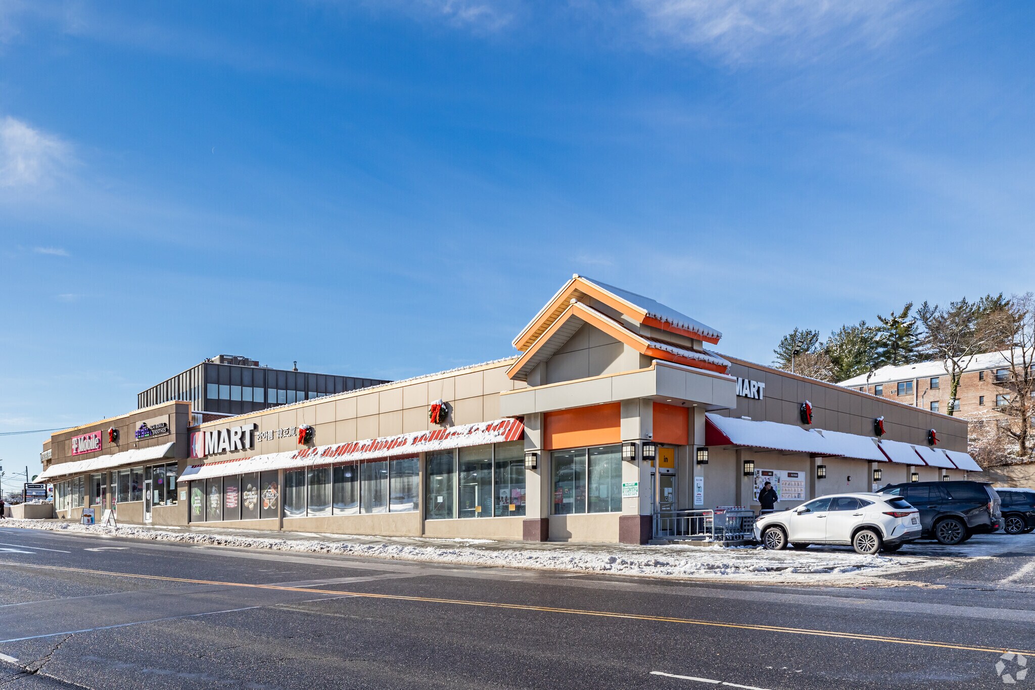 495-509 Great Neck Rd, Great Neck, NY for sale Primary Photo- Image 1 of 1