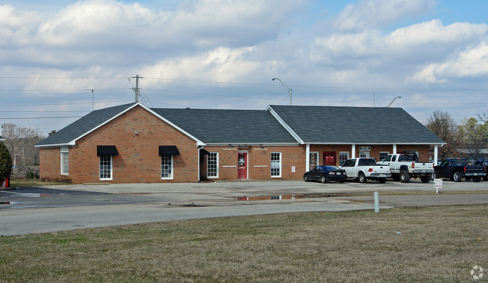 100 Federal Dr, Jackson, TN for sale - Primary Photo - Image 1 of 1