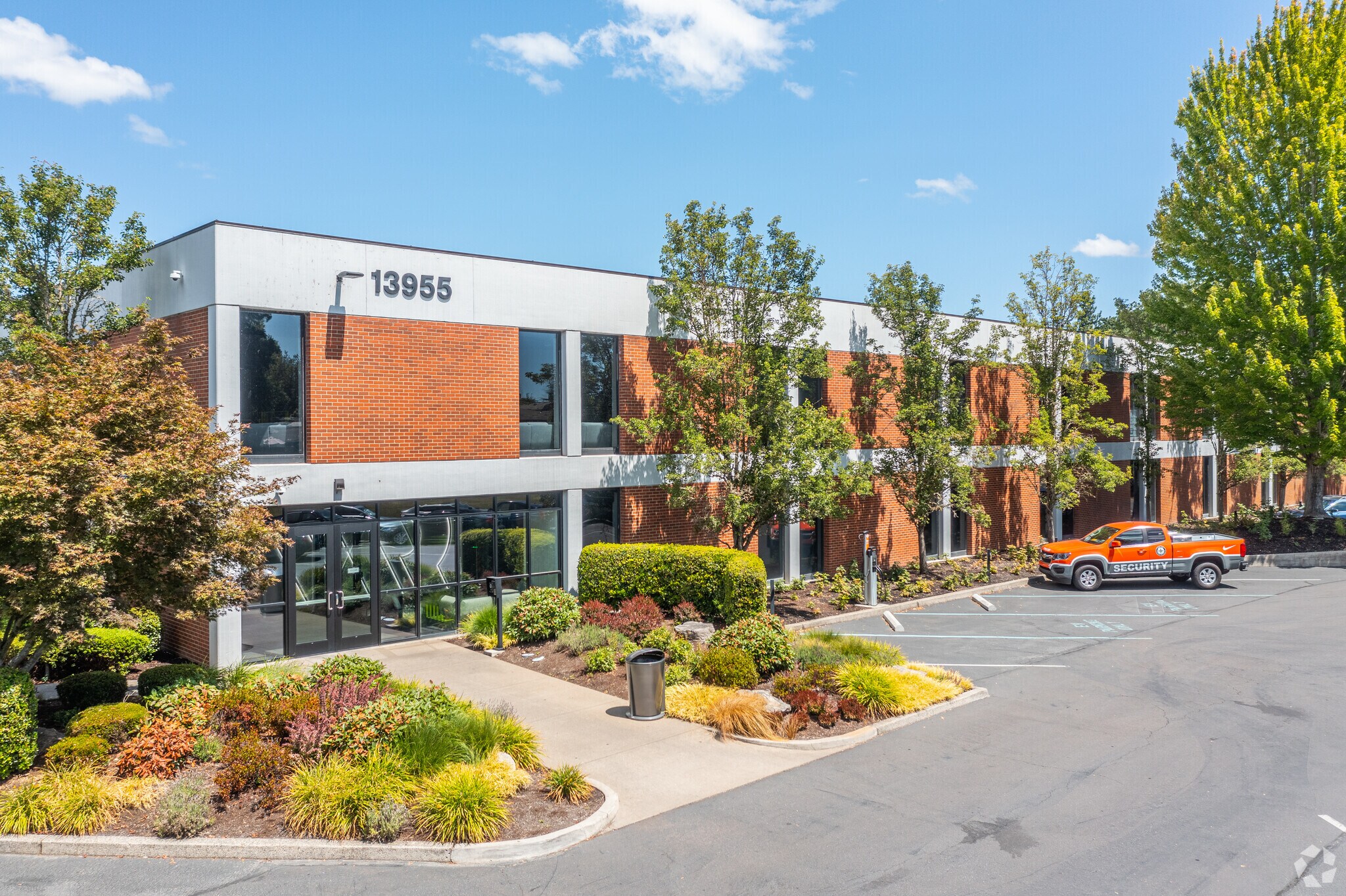 13955 SW Millikan Way, Beaverton, OR for sale Primary Photo- Image 1 of 1