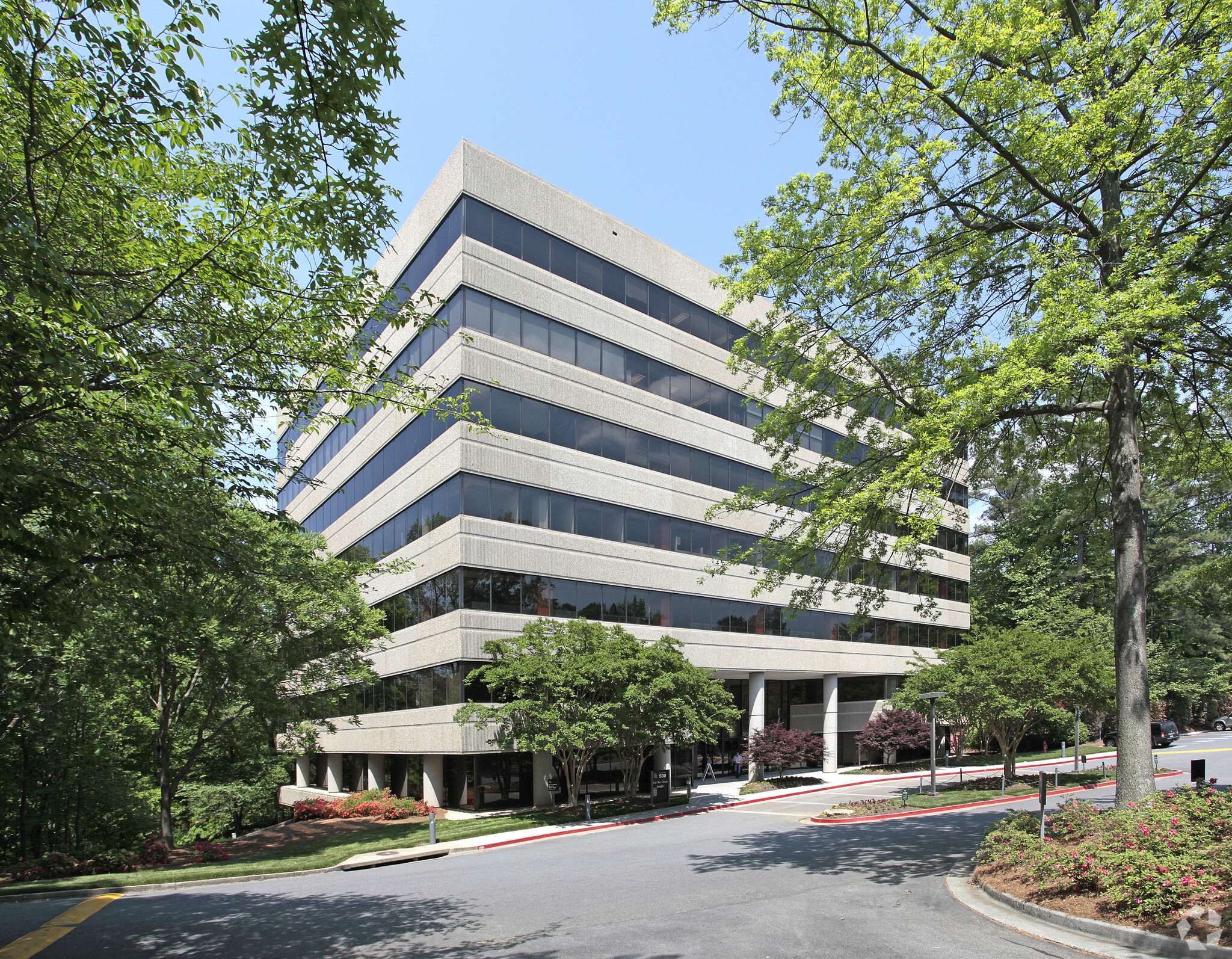 500 Northridge Rd, Atlanta, GA 30350 - The Pointe - Bldg 500 | LoopNet