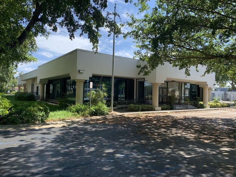 3850 W Commercial Blvd, Fort Lauderdale, FL 33309