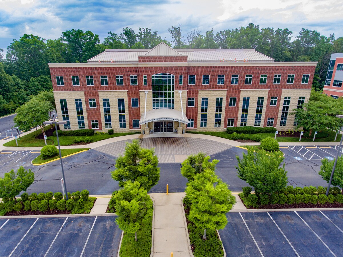 9105 Stony Point Dr, Richmond, VA 23235