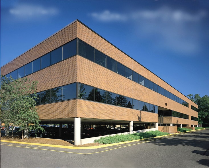 25 E Spring Valley Ave, Maywood, NJ for lease - Building Photo - Image 2 of 12