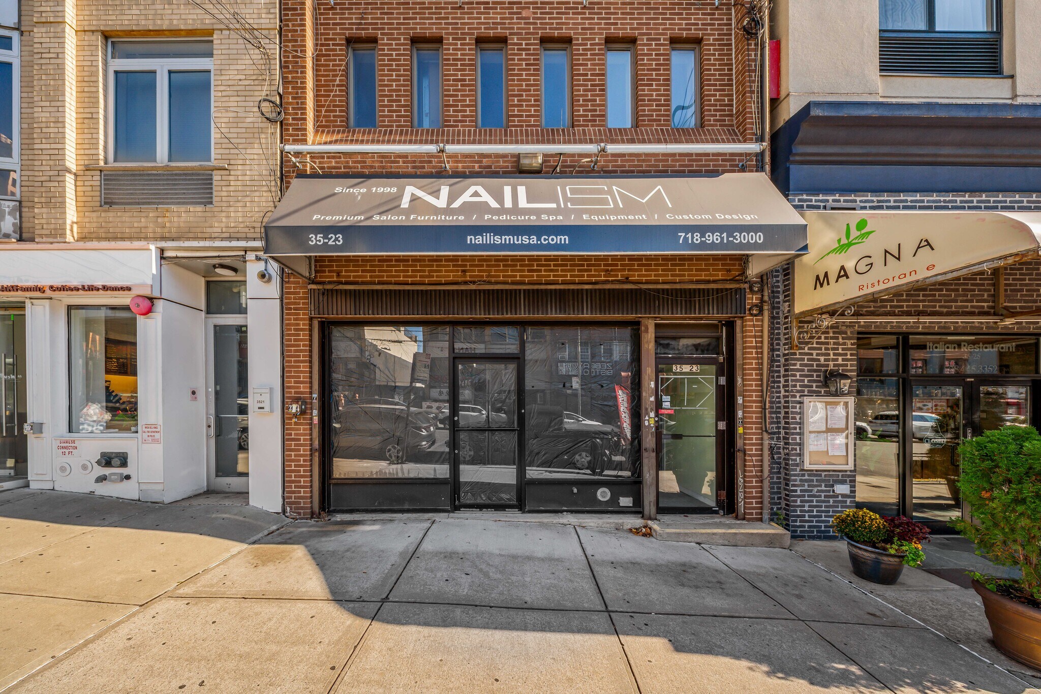 3523 Farrington St, Flushing, NY for lease Building Photo- Image 1 of 2