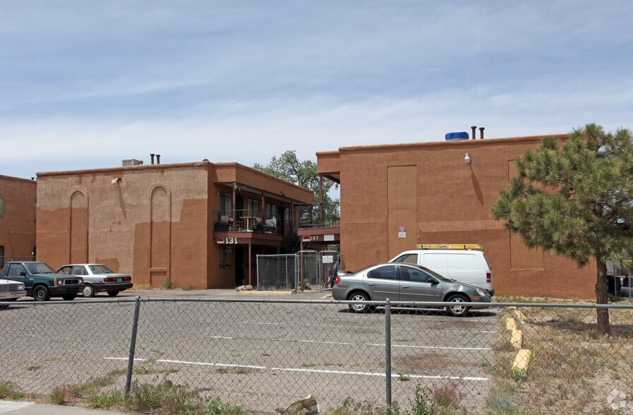 127 Tennessee St SE, Albuquerque, NM for sale - Primary Photo - Image 1 of 7