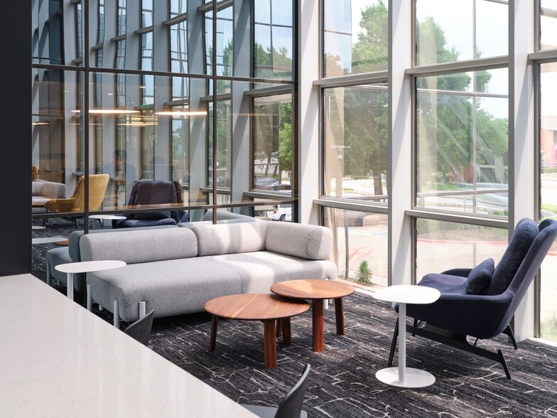 9600 Great Hills Trl, Austin, TX for lease - Interior Photo - Image 2 of 14