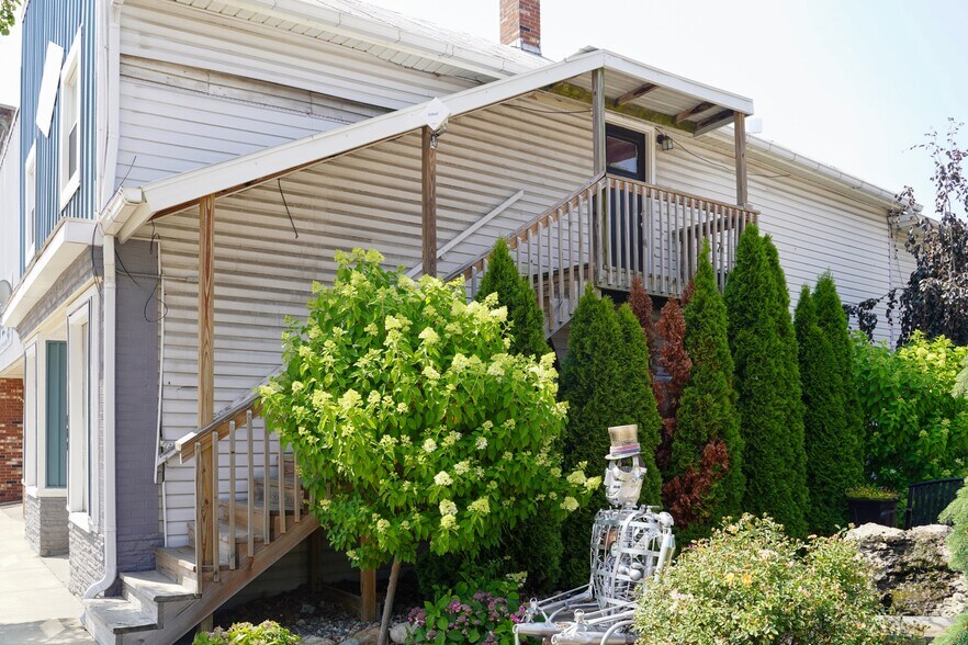 119 E Toledo St, Fremont, IN for lease - Building Photo - Image 3 of 7