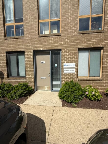 6177-6183 Executive Blvd, Rockville, MD for sale - Building Photo - Image 2 of 8