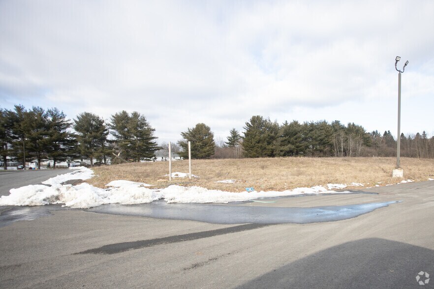 1649 Columbia Tpke, Castleton On Hudson, NY 12033 Schodack Plaza