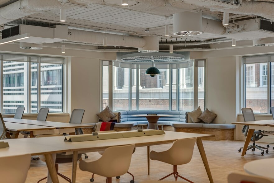 10 Dominion St, London for lease - Building Photo - Image 2 of 9