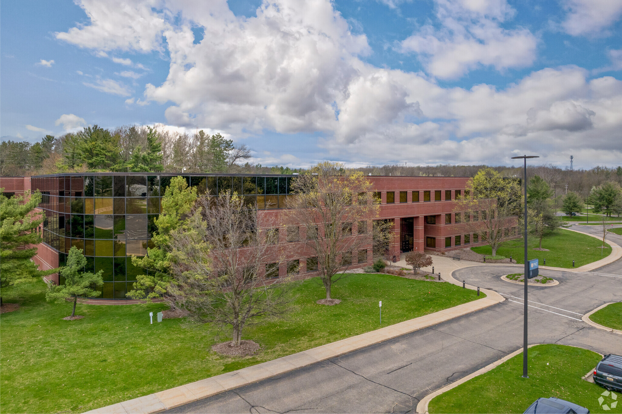 1 Financial Pky, Kalamazoo, MI for sale Primary Photo- Image 1 of 6