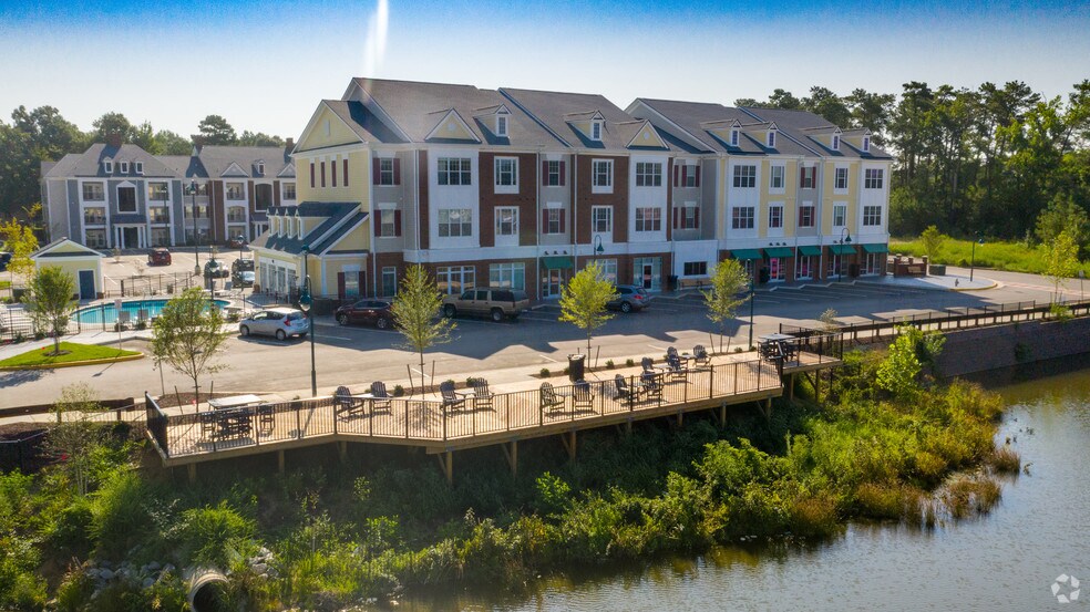 1104 Winterlake Dr, Midlothian, VA for sale - Primary Photo - Image 1 of 1