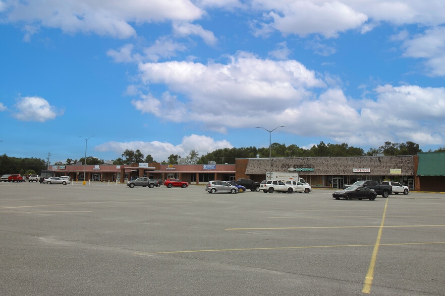 843 Pinewood Way, Live Oak, FL for sale - Building Photo - Image 1 of 13