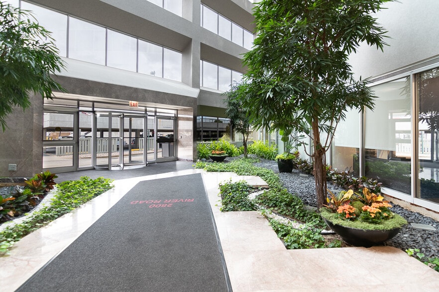 2800 S River Rd, Des Plaines, IL for lease - Building Photo - Image 3 of 10