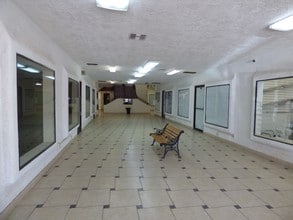 510 W Main St, El Centro, CA for sale Interior Photo- Image 1 of 5