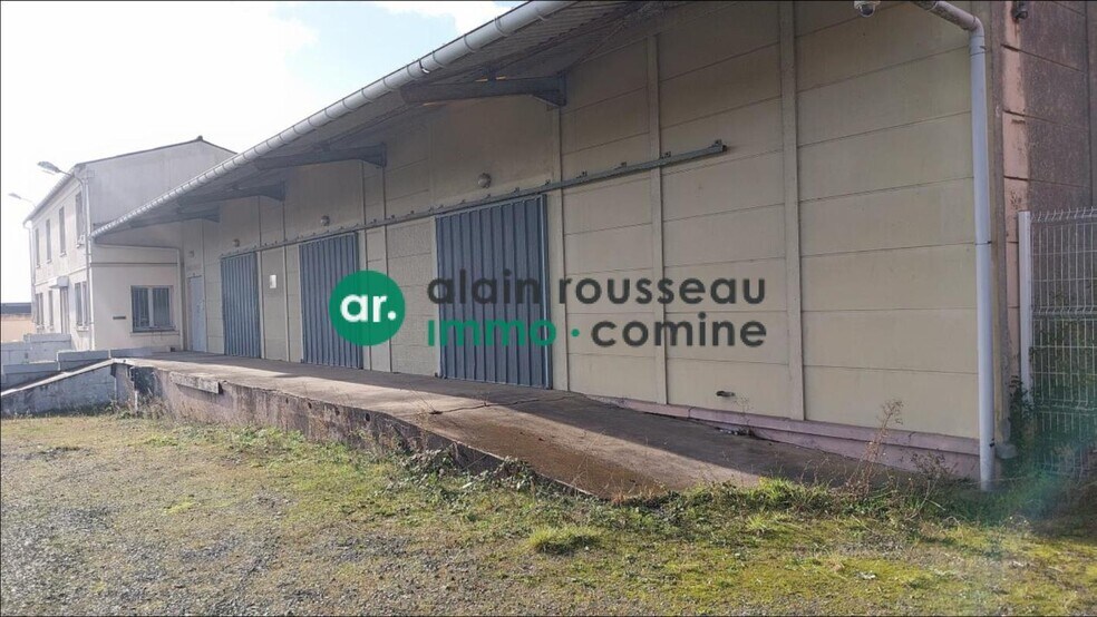 Flex in Cholet for sale - Building Photo - Image 1 of 12