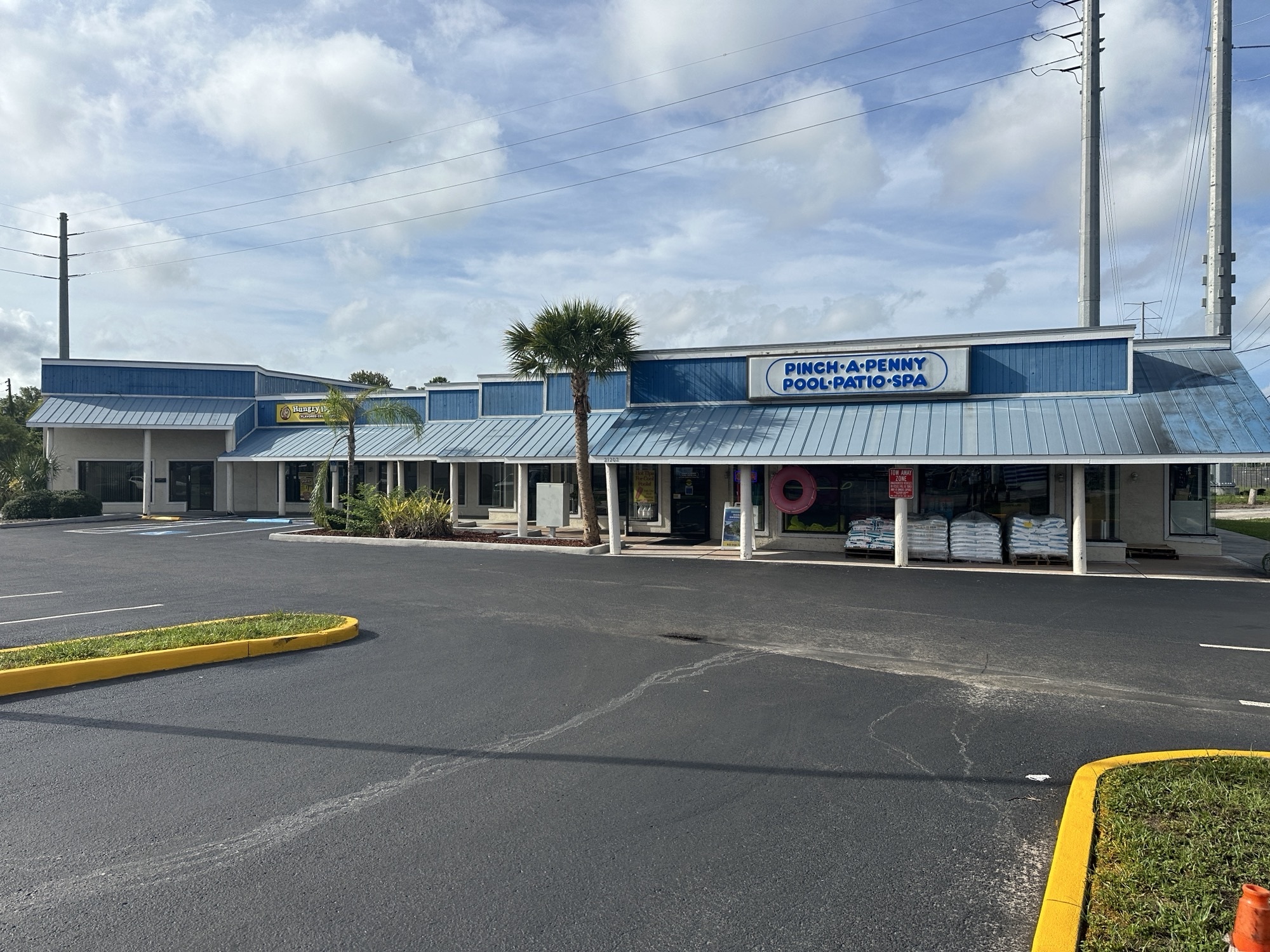 21202 Mariner Pl, Lutz, FL for lease Building Photo- Image 1 of 4