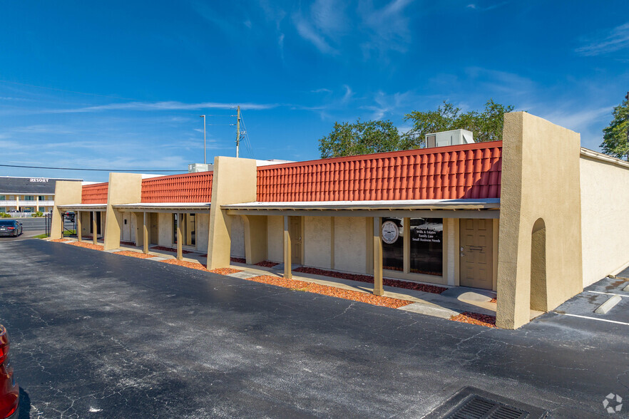 2328 N US Hwy 19, Holiday, FL for lease - Building Photo - Image 3 of 31