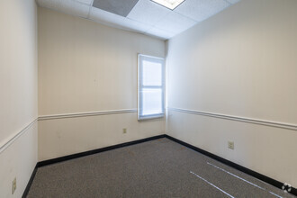 903 Sheehy Dr, Horsham, PA for lease Interior Photo- Image 2 of 8