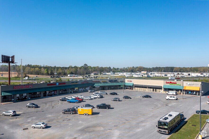225-297 Supercenter Dr, Calera, AL for sale - Primary Photo - Image 1 of 1