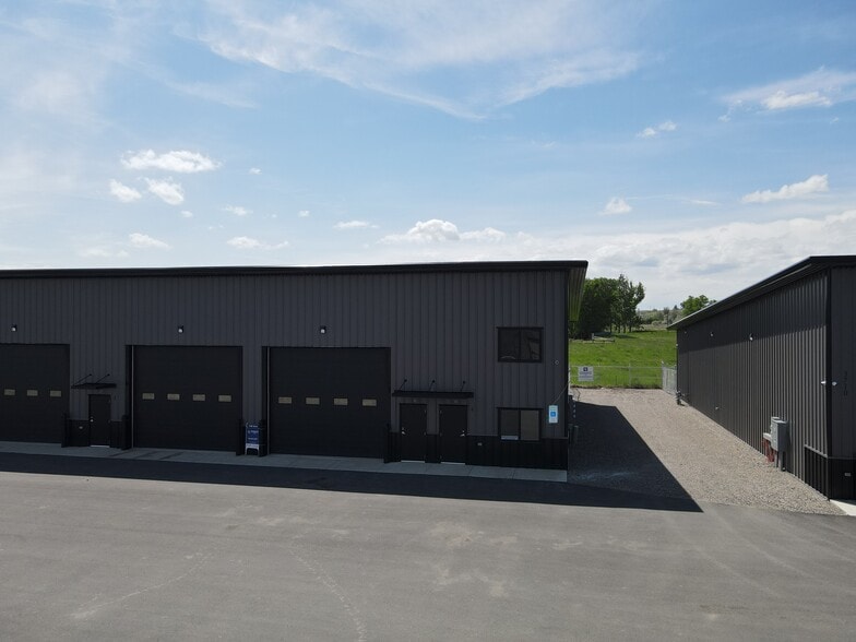 3734 Crescent Lake Rd, Billings, MT for lease - Building Photo - Image 3 of 5