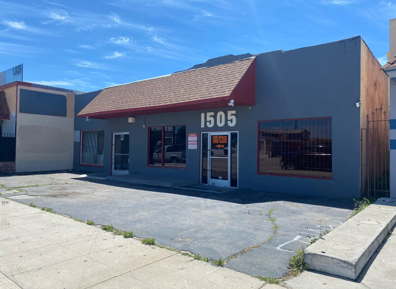 1505-1507 S Oxnard Blvd, Oxnard, CA for sale - Building Photo - Image 1 of 7