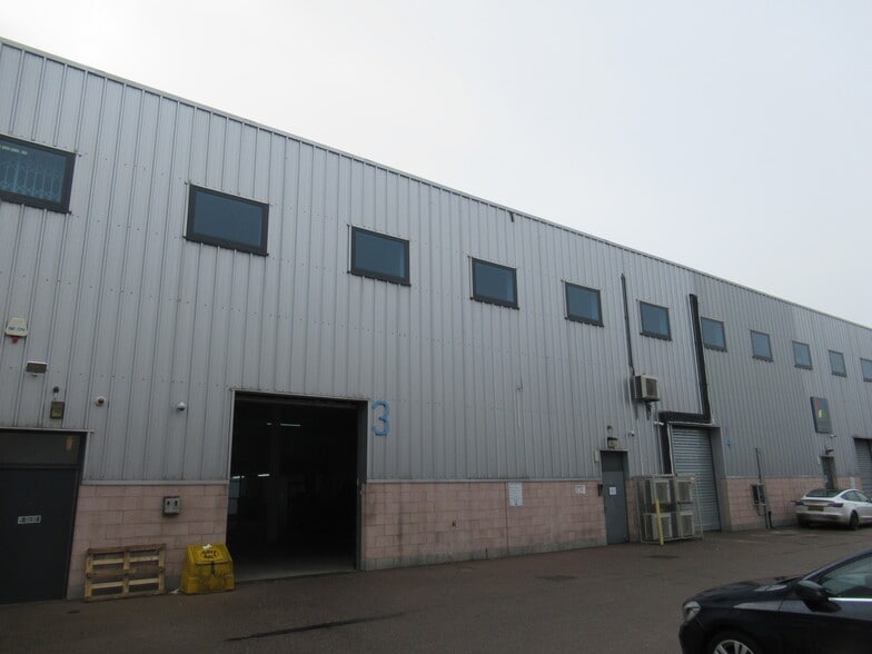 24 Deer Park Rd, London for lease - Building Photo - Image 2 of 2