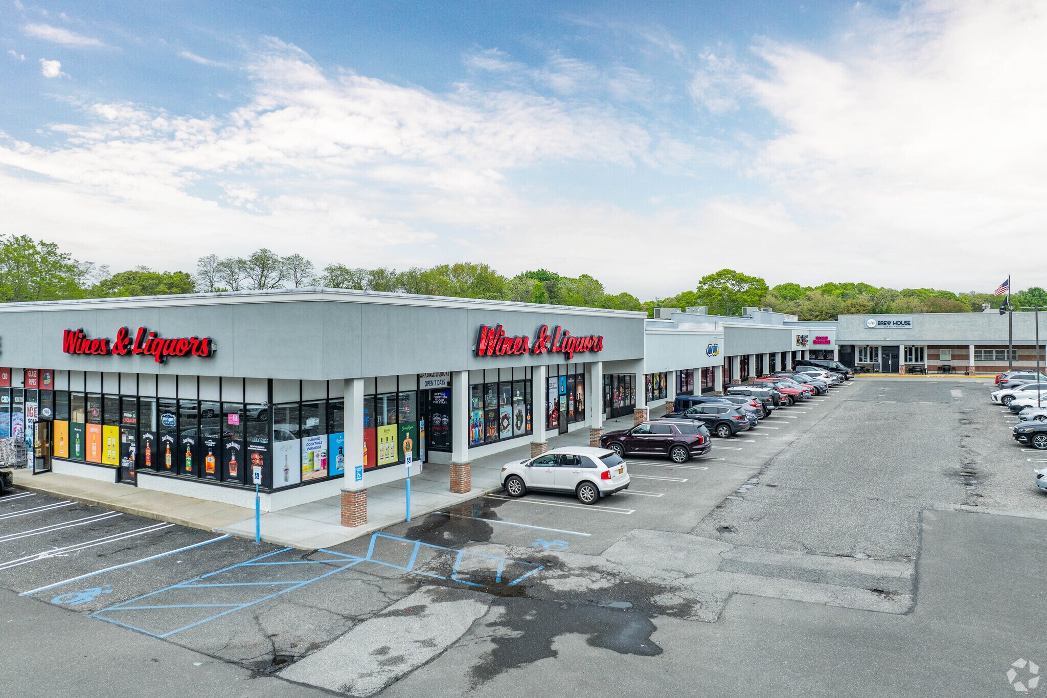 927-949 Montauk Hwy, Oakdale, NY for sale Primary Photo- Image 1 of 1