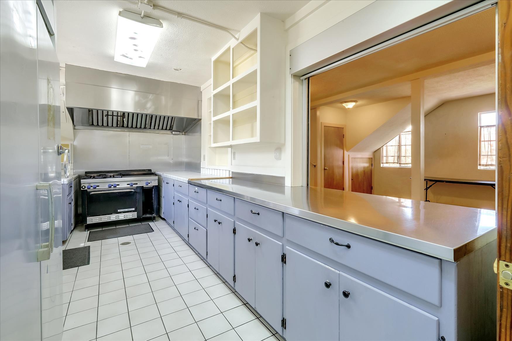 1307 Seabright Ave, Santa Cruz, CA 95062 Specialty for Sale