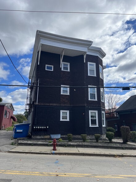 113-115 Bellingham St, Woonsocket, RI for sale - Building Photo - Image 1 of 7