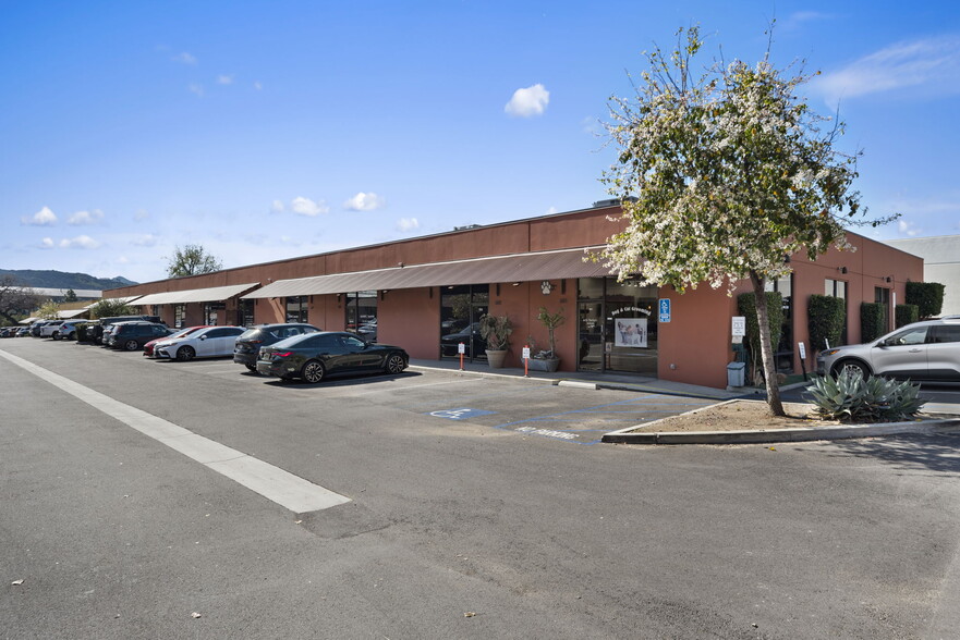 31143 Via Colinas, Westlake Village, CA for lease - Building Photo - Image 3 of 12