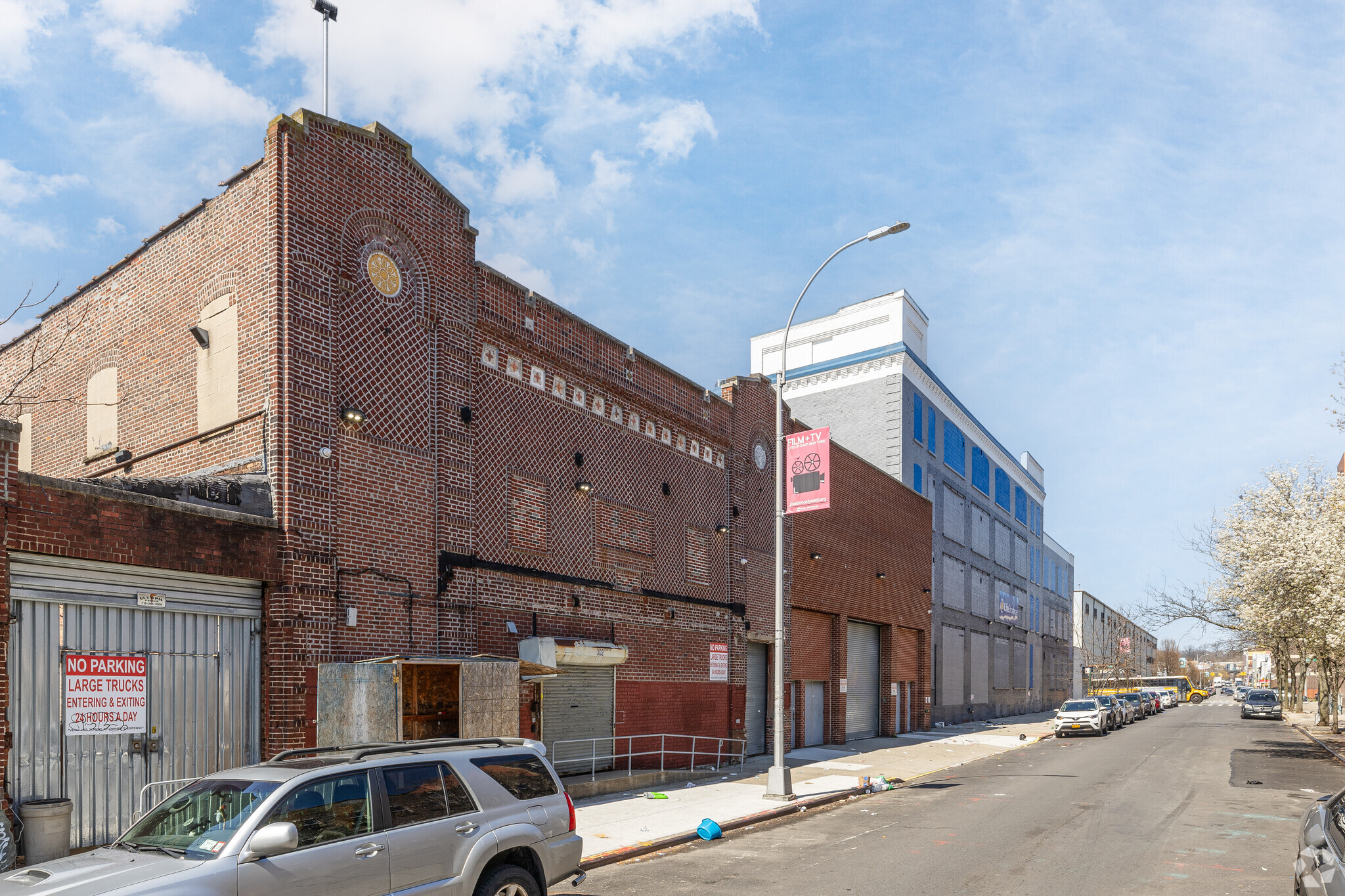 302 Sheffield Ave, Brooklyn, NY for sale Primary Photo- Image 1 of 8