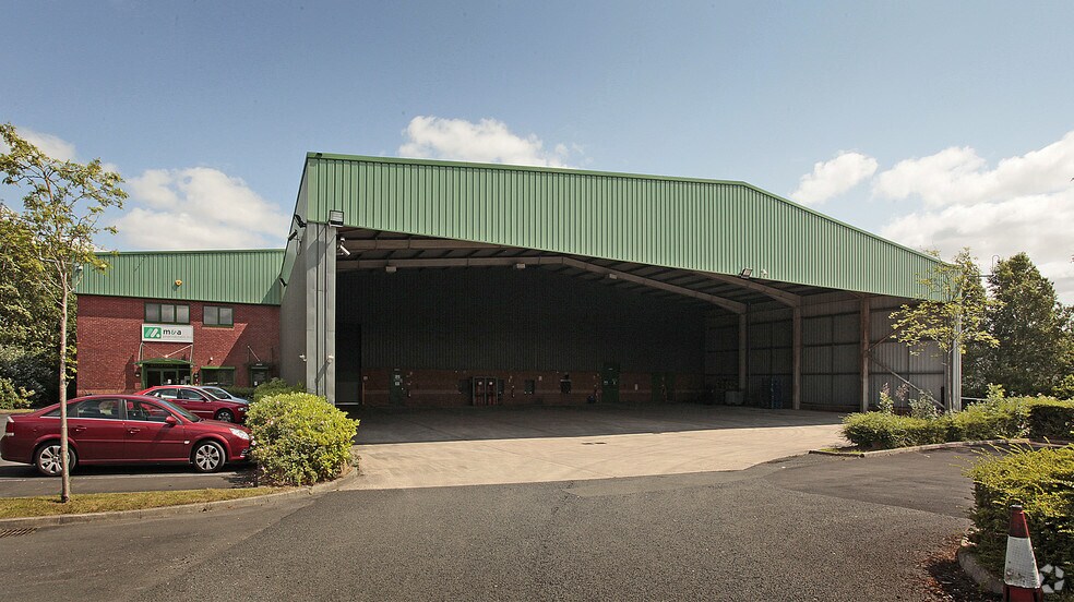 Elland Clos, Bolton for sale - Building Photo - Image 1 of 1