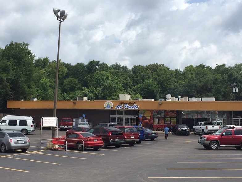 W Erwin, Tyler, TX for lease - Building Photo - Image 1 of 3